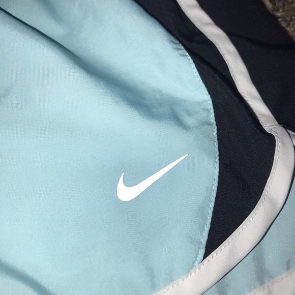 Nike Shorts - Picture 2 of 6